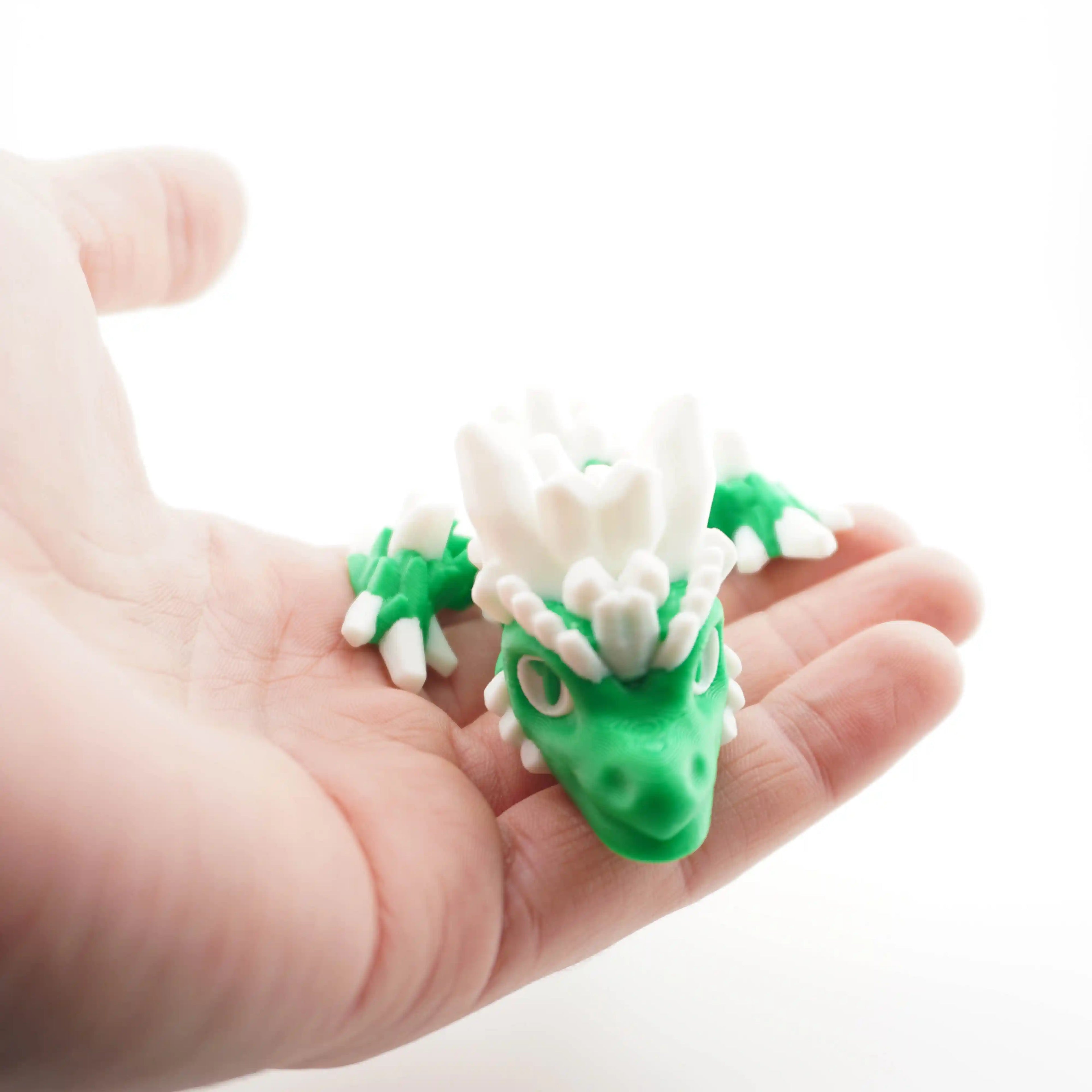 Green and White Articulated Dragon Medium - 80g, 45cm